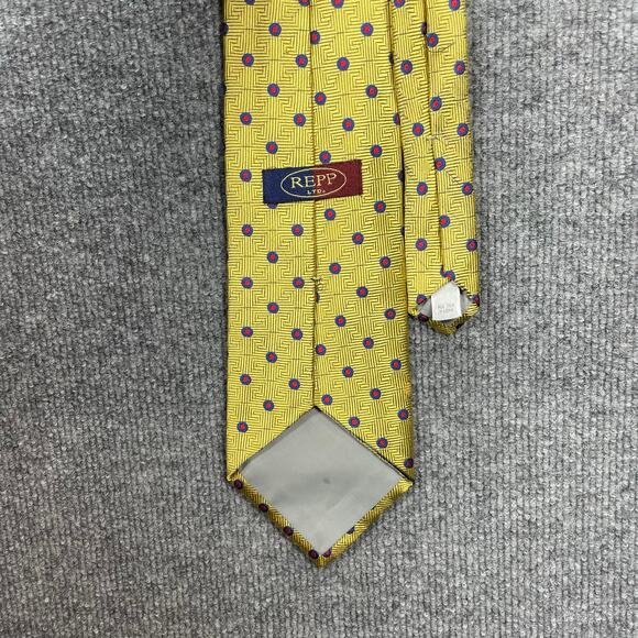 REPP Ltd. Tie 4" X 64.5" Yellow Geometric X-Long All Silk USA Made READ - Picture 9 of 12